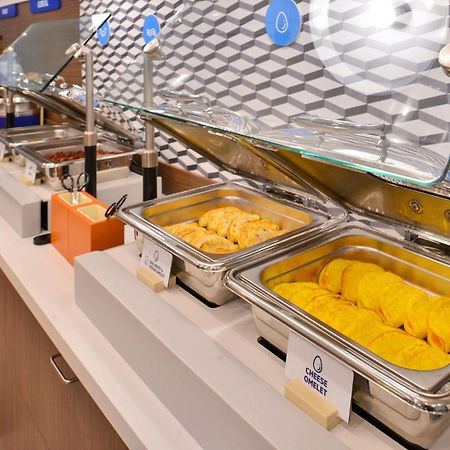 Holiday Inn Express Hotel & Suites Columbus By Ihg מראה חיצוני תמונה