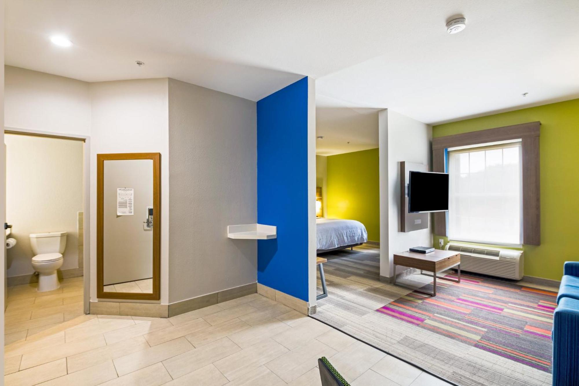 Holiday Inn Express Hotel & Suites Columbus By Ihg מראה חיצוני תמונה