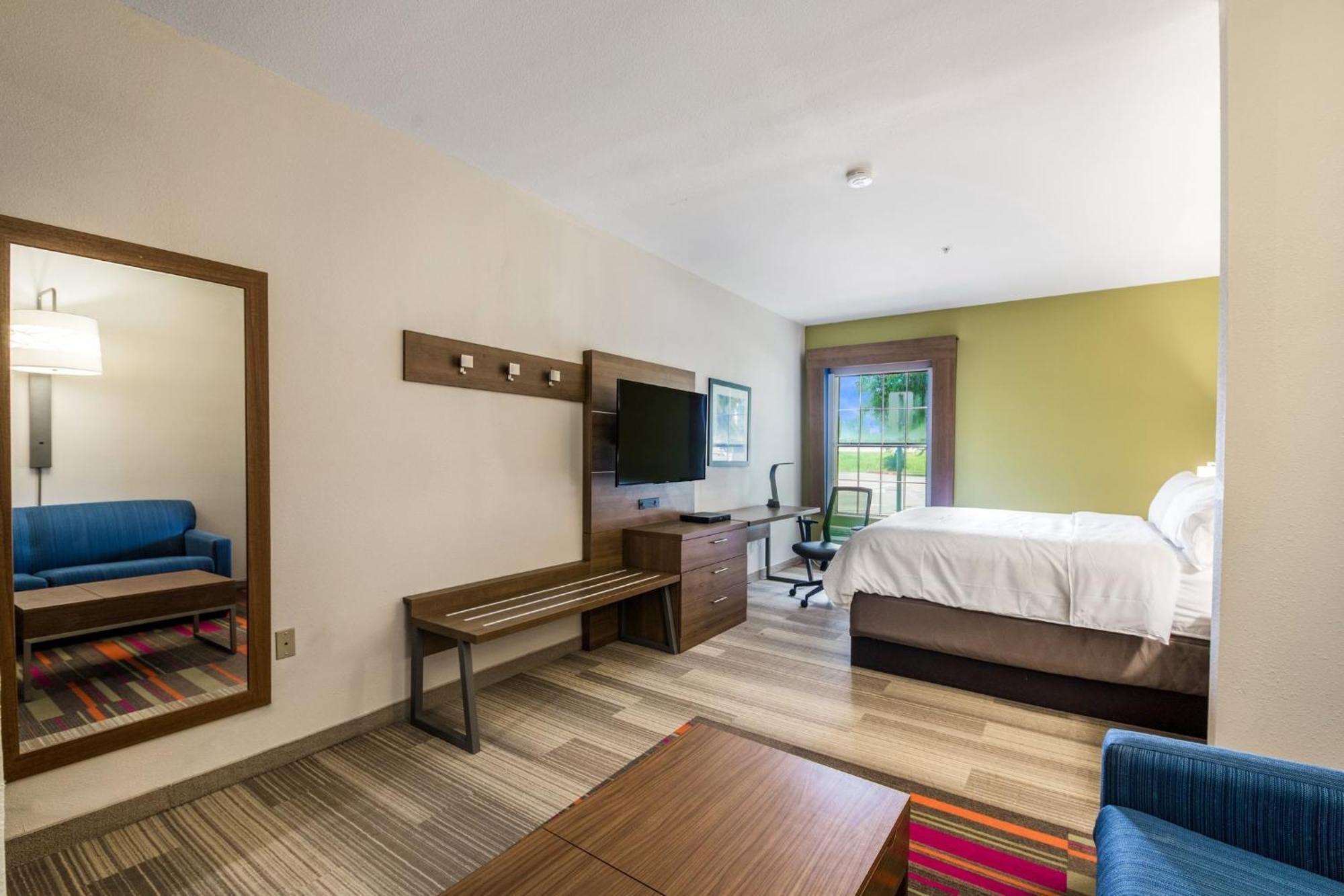Holiday Inn Express Hotel & Suites Columbus By Ihg מראה חיצוני תמונה