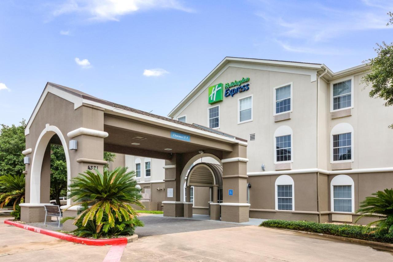 Holiday Inn Express Hotel & Suites Columbus By Ihg מראה חיצוני תמונה
